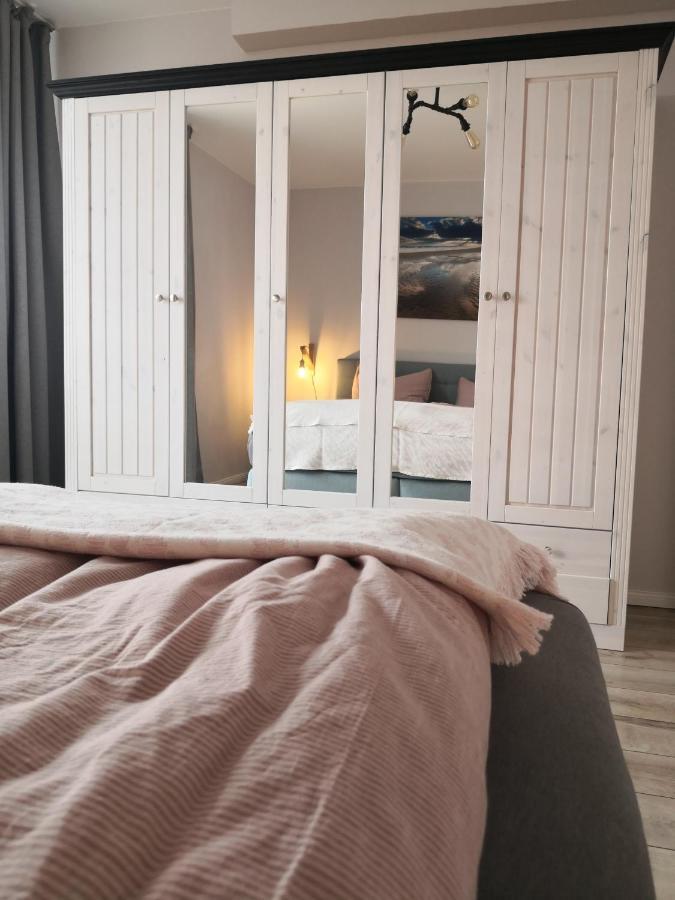 Ferienwohnung Fuer Grosse Familien Im Haus Akunak Busum Ngoại thất bức ảnh