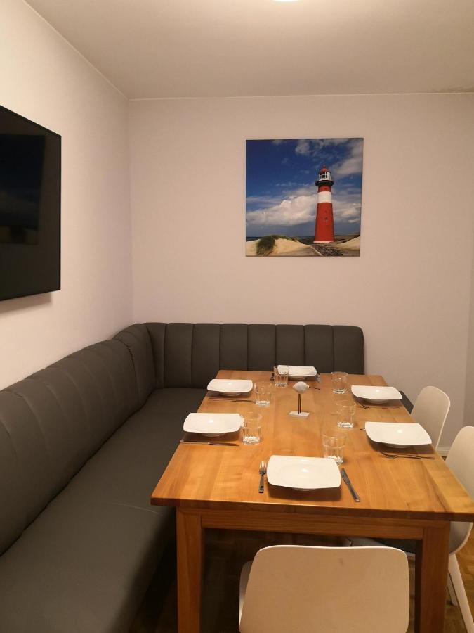 Ferienwohnung Fuer Grosse Familien Im Haus Akunak Busum Ngoại thất bức ảnh